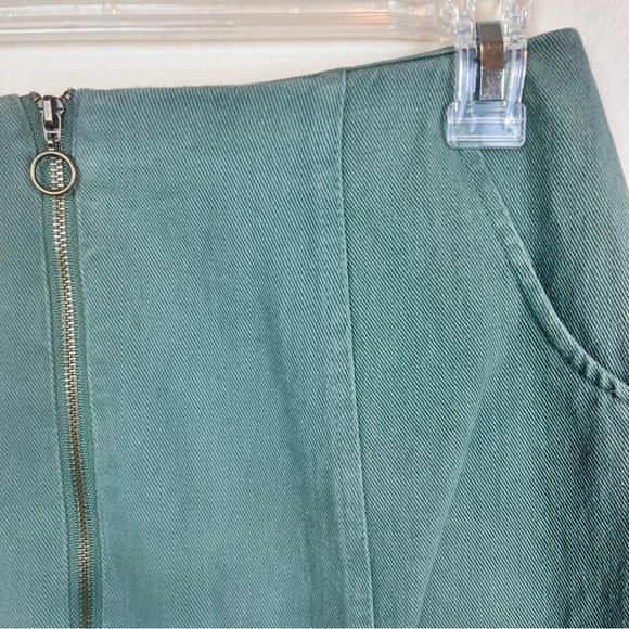 Miami-moss green skirt with front zip up & pockets-Medium - Picture 4 of 9
